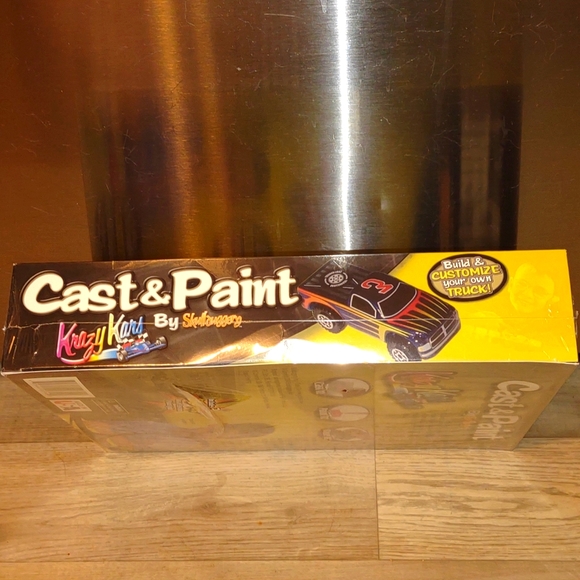 Krazy Kars by Skullduggery Cast & Paint Trucks - Picture 6 of 7